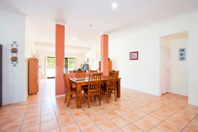 16 Wonga Street, BURLEIGH HEADS QLD 4220, Burleigh Heads - Thumbnail 3