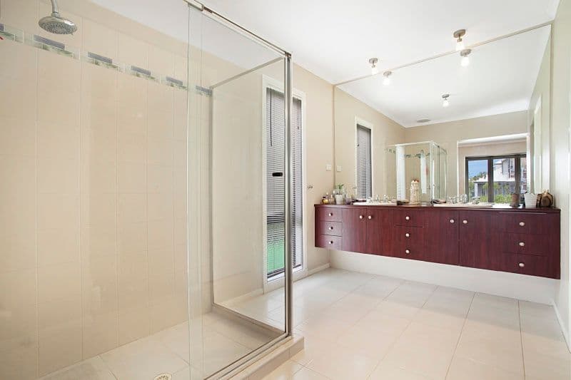 46 Island Point Avenue, Waterways VIC 3195, Waterways - Thumbnail 4