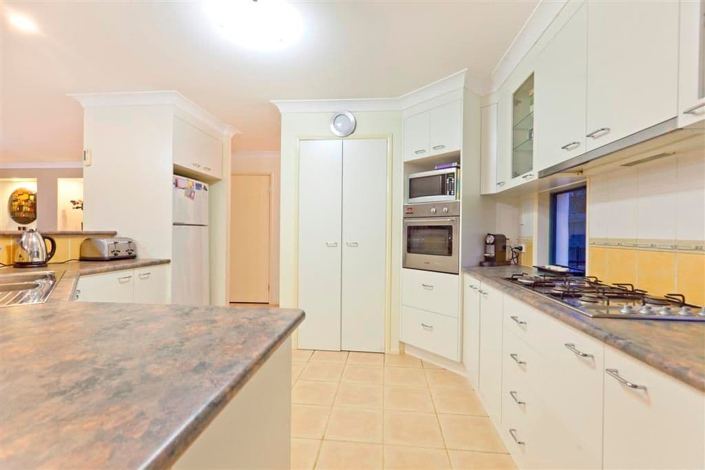 14 Plantation Place, WELLINGTON POINT QLD 4160, Wellington Point - Thumbnail 7