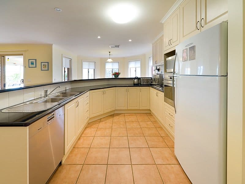 3 Amanda Court, LAVINGTON NSW 2641, Lavington - Thumbnail 2