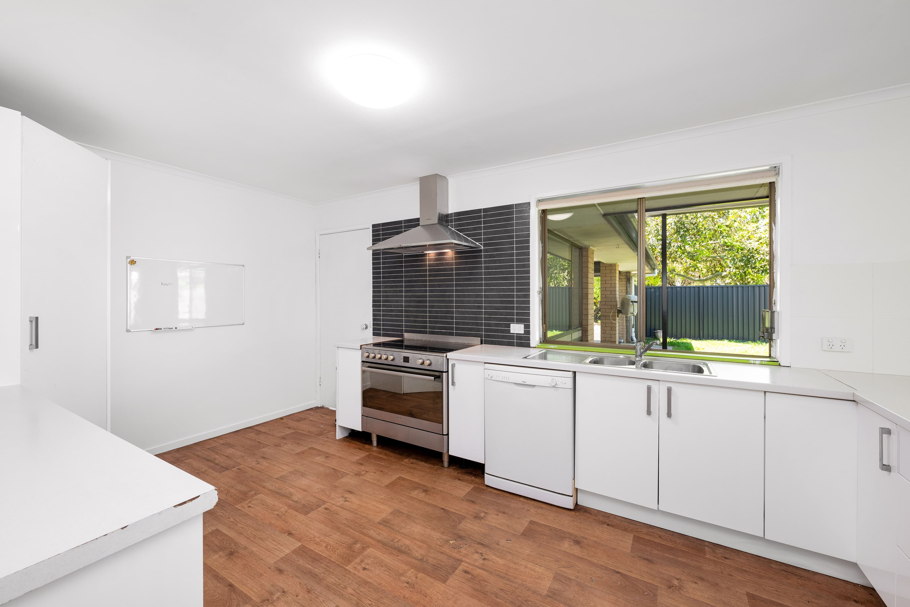 4 Modred Street, Carindale QLD 4152, Carindale - Thumbnail 6