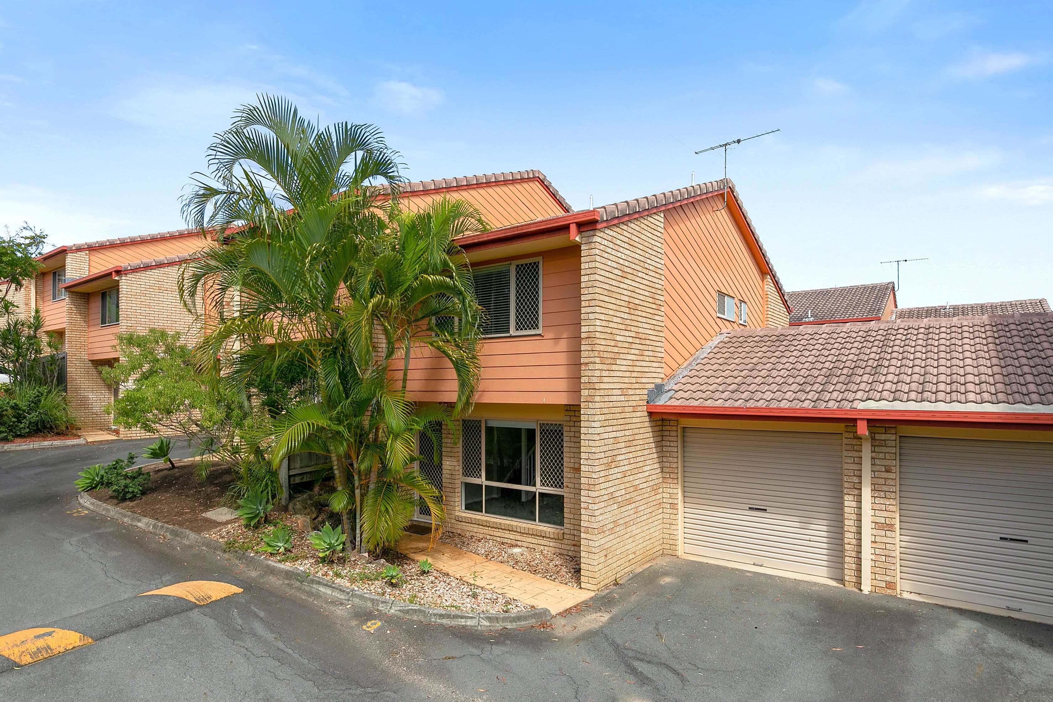 51 Bowen Street, Capalaba QLD 4157, Capalaba - Thumbnail 2
