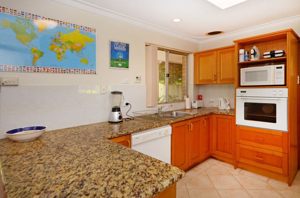 32 Greenwell Street, SCARBOROUGH WA 6019, Scarborough - Thumbnail 7