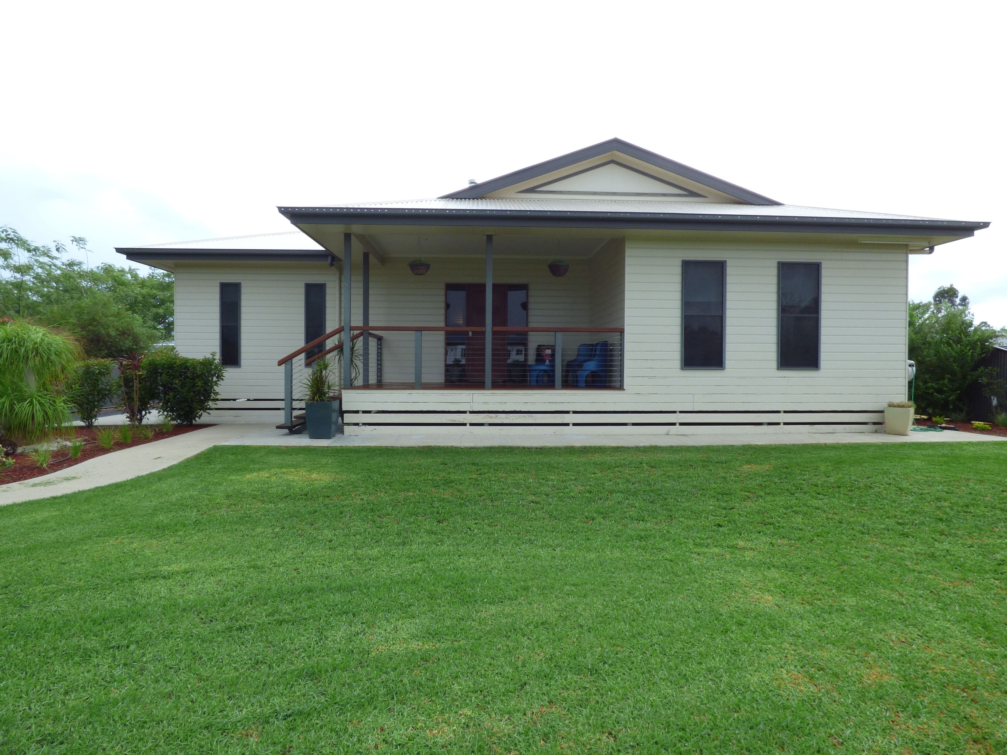 4 Fairway Drive, Roma QLD 4455, Roma - Thumbnail 2