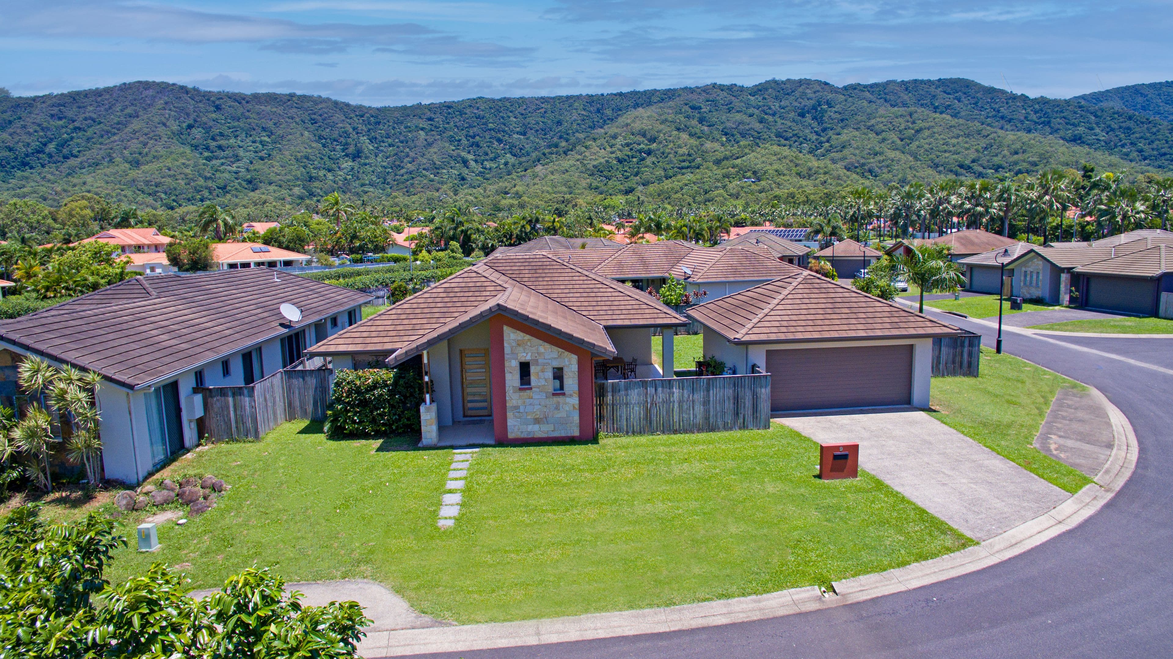 9 The Entrance, Kewarra Beach QLD 4879, Kewarra Beach - Thumbnail 2