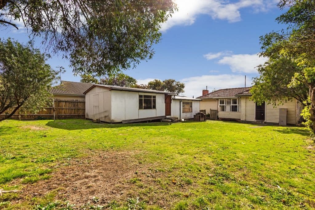 14 Narallah Grove, BOX HILL NORTH VIC 3129, Box Hill North - Thumbnail 3