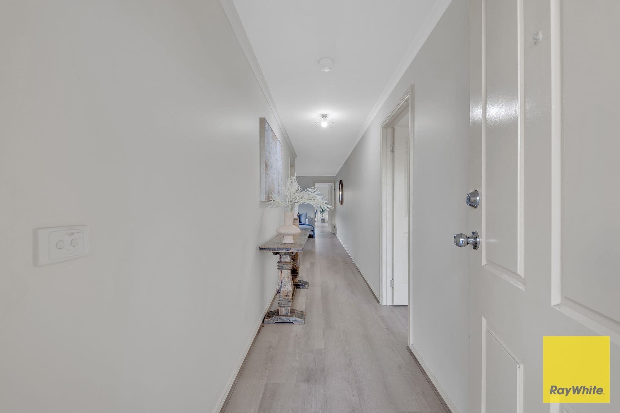 52 Finchley Park Crescent, Tarneit VIC 3029, Tarneit - Thumbnail 2