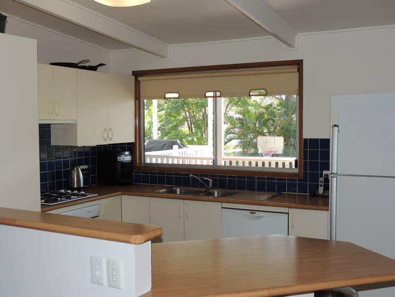 9 Windrest Street, STRATHPINE QLD 4500, Strathpine - Thumbnail 3