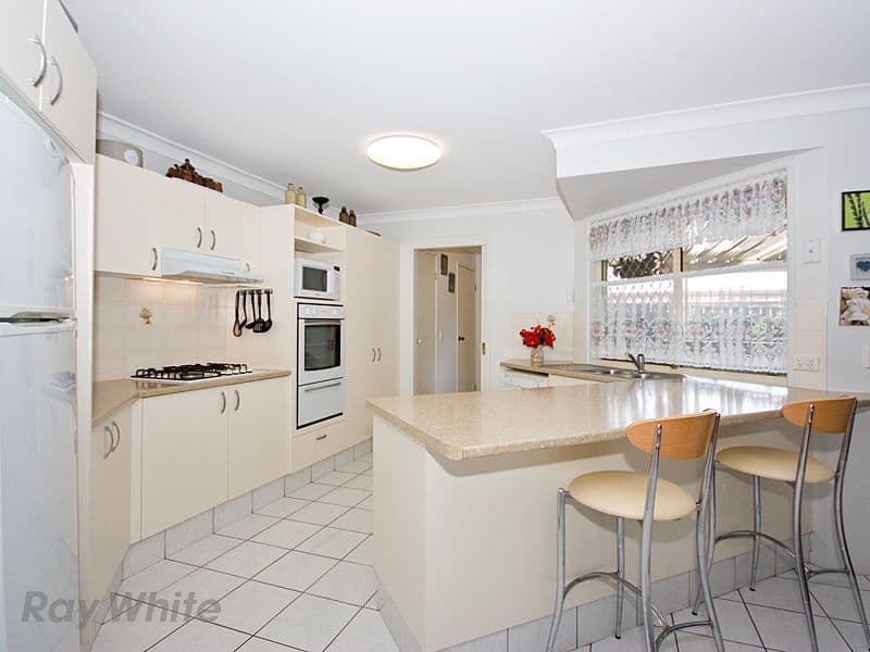 13 Beaufront Place, FOREST LAKE QLD 4078, Forest Lake - Thumbnail 5