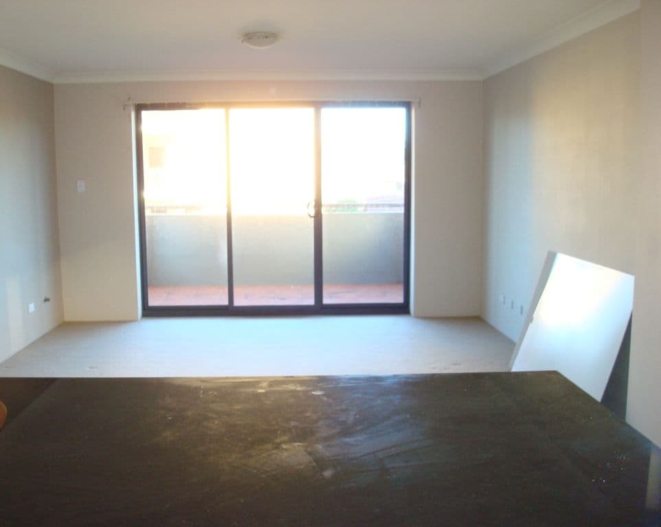 33 The Avenue, HURSTVILLE NSW 2220, Hurstville - Thumbnail 3
