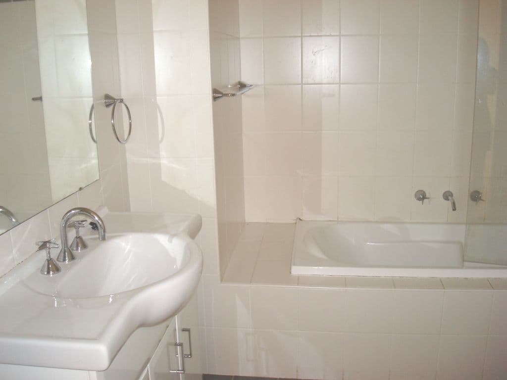 33 The Avenue, HURSTVILLE NSW 2220, Hurstville - Thumbnail 4