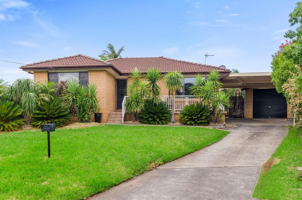 17 Kylie Place, Dapto - Image 1