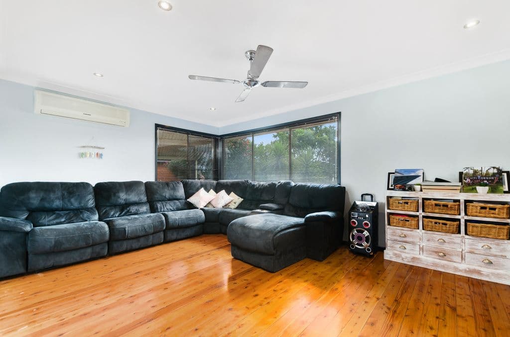 17 Kylie Place, Dapto - Thumbnail 2