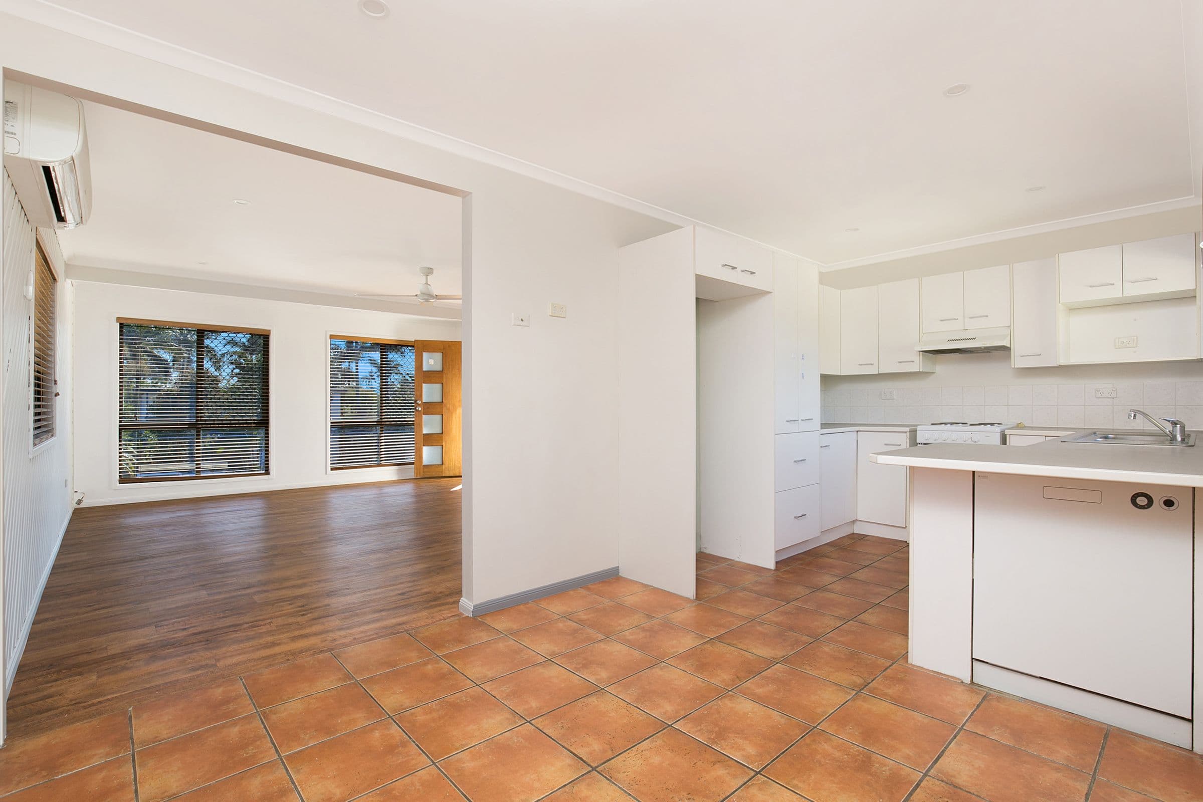 19 Clarendon Street, Loganholme QLD 4129, Loganholme - Thumbnail 6