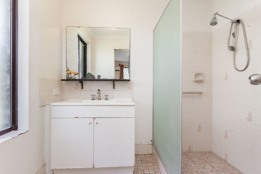 162 Morley Drive East, Eden Hill WA 6054, Eden Hill - Thumbnail 5