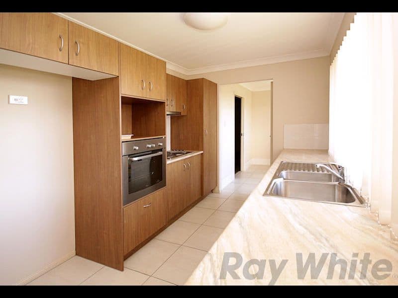 5 Bowen Street, CHURCHILL QLD 4305, Churchill - Thumbnail 4