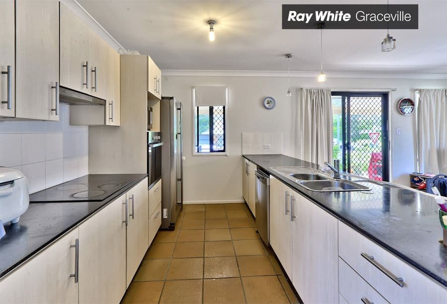 313 Verney Road East, GRACEVILLE QLD 4075, Graceville - Image 1