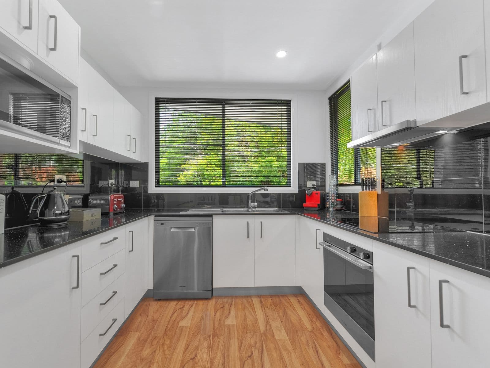 39 Charmaine Street, Moorooka QLD 4105, Moorooka - Thumbnail 2