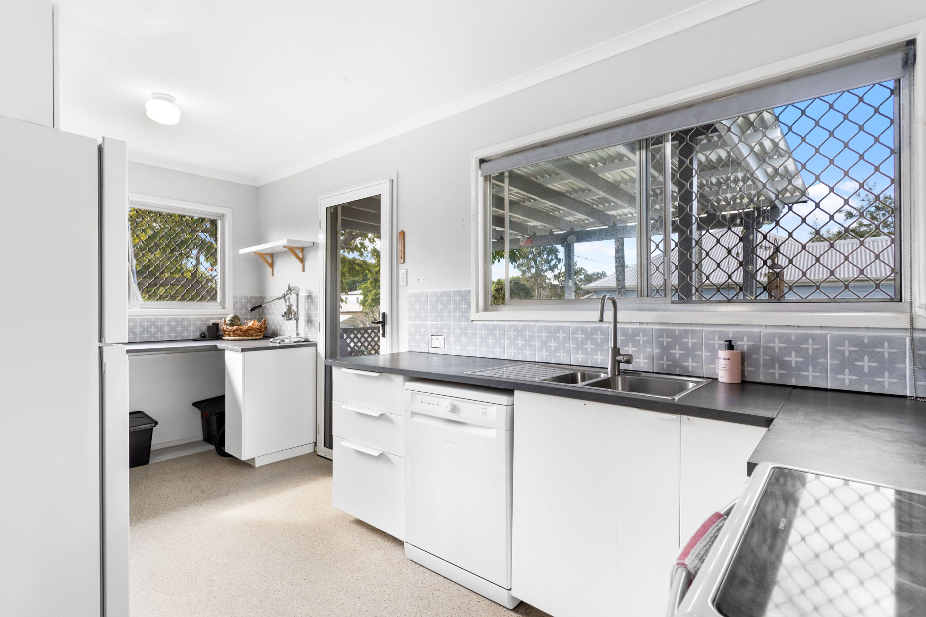 20 Seymour Street, Deception Bay QLD 4508, Deception Bay - Thumbnail 6