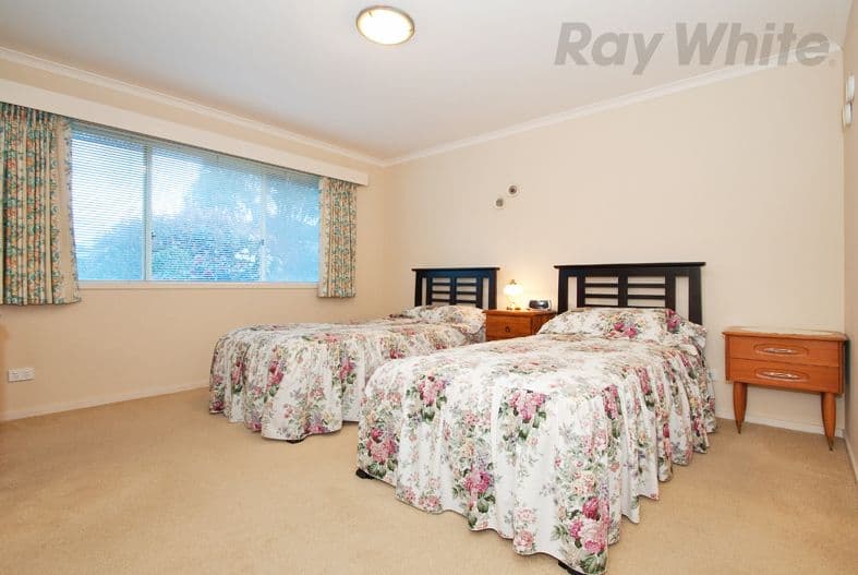15 MALINDA Way, CROYDON SOUTH VIC 3136, Croydon South - Thumbnail 2