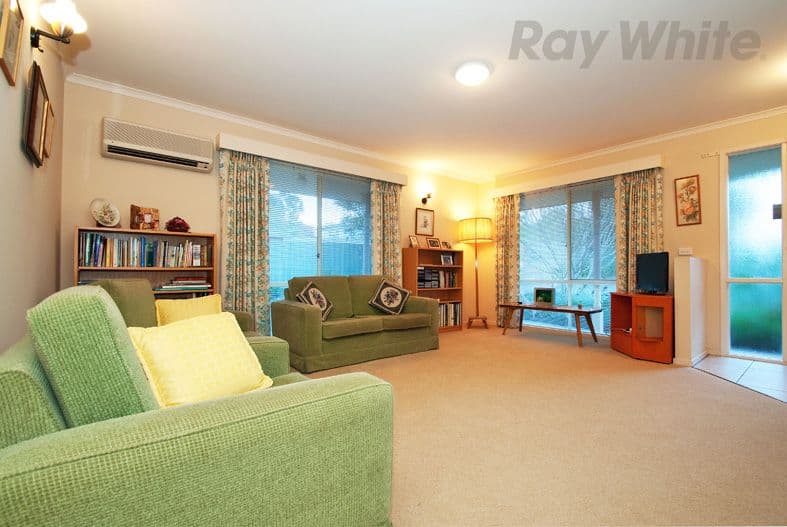 15 MALINDA Way, CROYDON SOUTH VIC 3136, Croydon South - Thumbnail 4