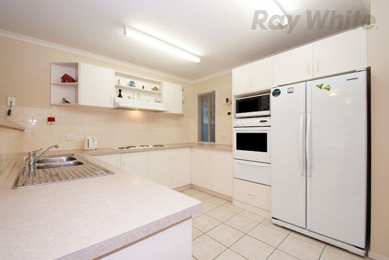 15 MALINDA Way, CROYDON SOUTH VIC 3136, Croydon South - Thumbnail 6
