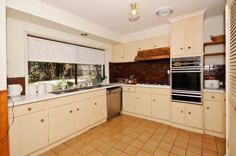 25 Myoora Drive, MOOROOLBARK VIC 3138, Mooroolbark - Thumbnail 3