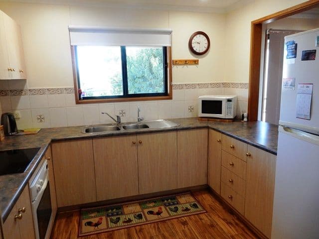 14 First Street, Curramulka SA 5580, Curramulka - Thumbnail 2