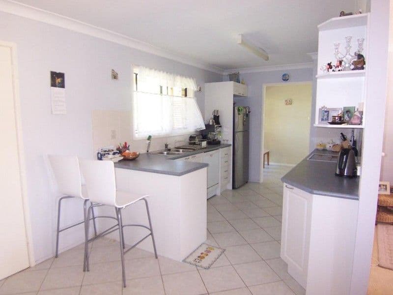 51 Wendron Street, ROCHEDALE SOUTH QLD 4123, Rochedale South - Thumbnail 4