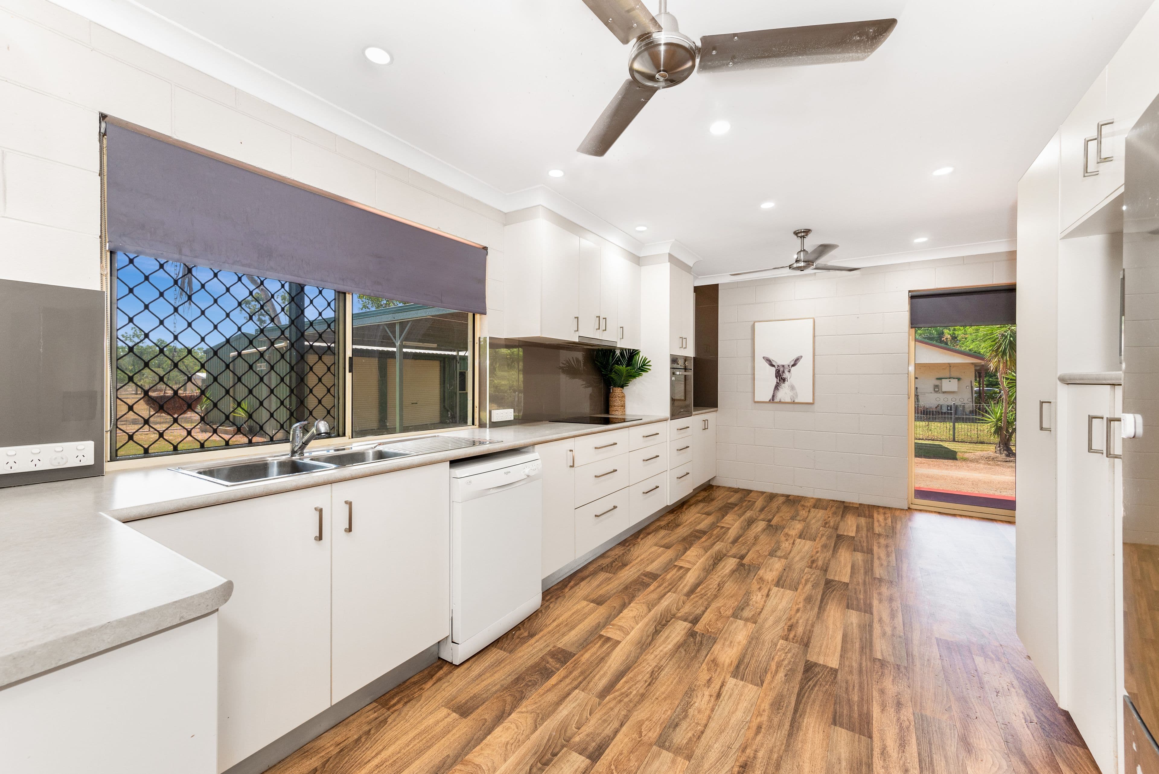16 Saintly Court, Kelso QLD 4815, Kelso - Thumbnail 2