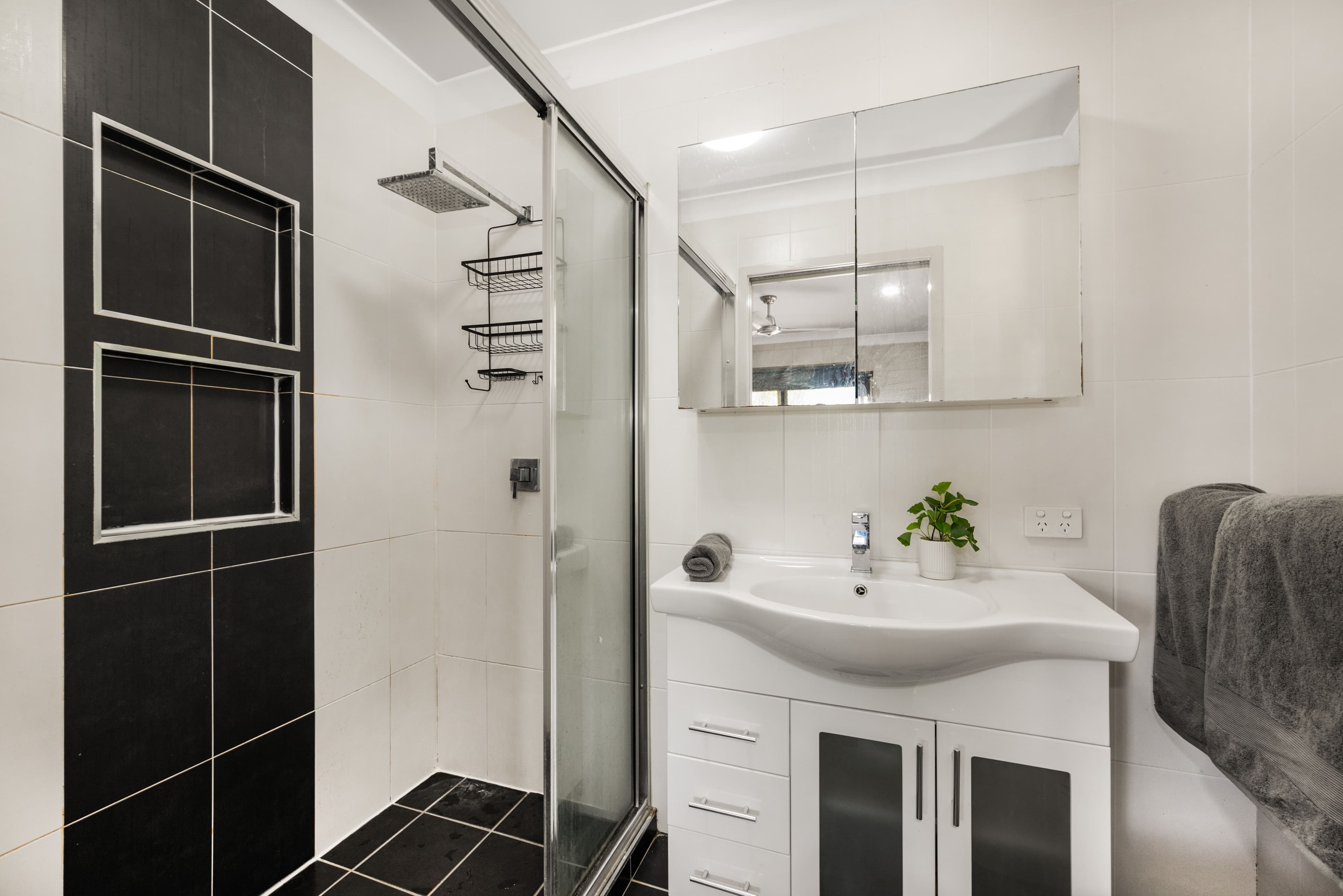 16 Saintly Court, Kelso QLD 4815, Kelso - Thumbnail 7