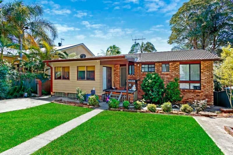 10 Henry Parkes Drive, BERKELEY VALE NSW 2261, Berkeley Vale - Thumbnail 4