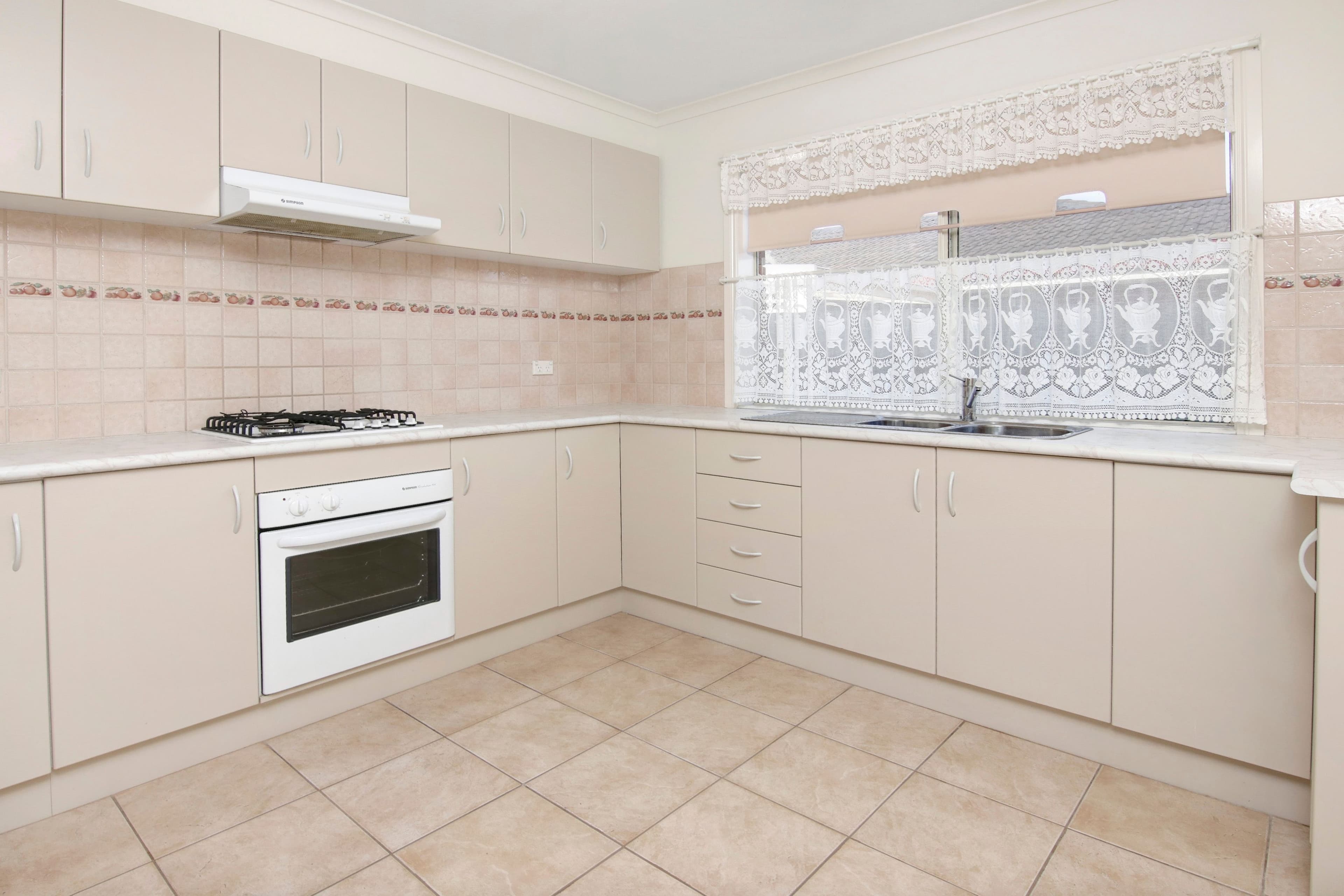 4 Merilyn Way, Rosebud VIC 3939, Rosebud - Thumbnail 4