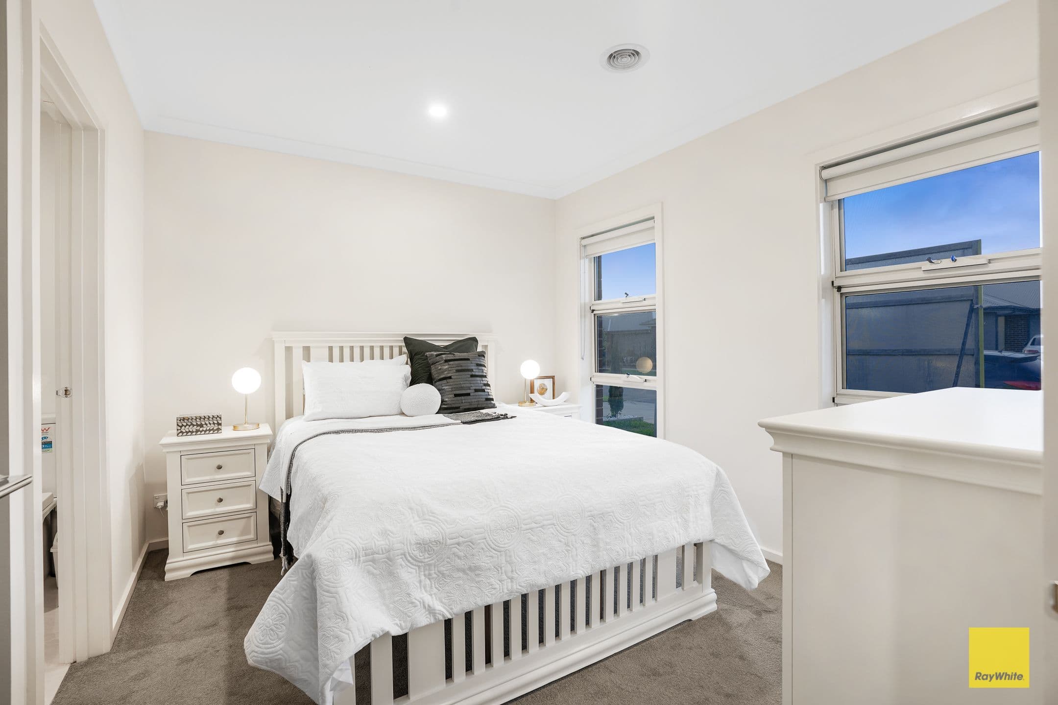 11 Journey Drive, FRASER RISE VIC 3336, Fraser Rise - Thumbnail 2