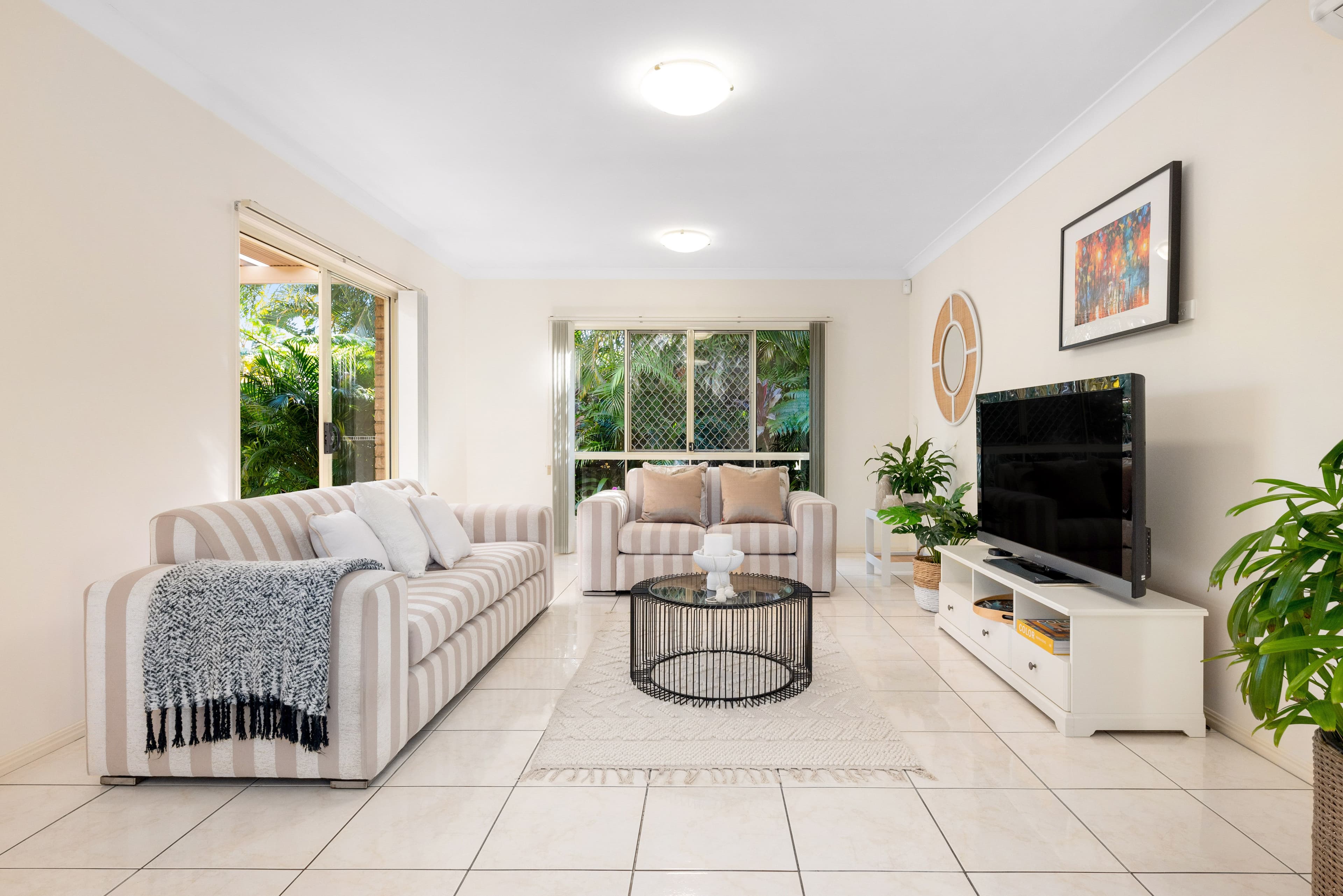 18 Hereford Crescent, Carindale QLD 4152, Carindale - Thumbnail 2