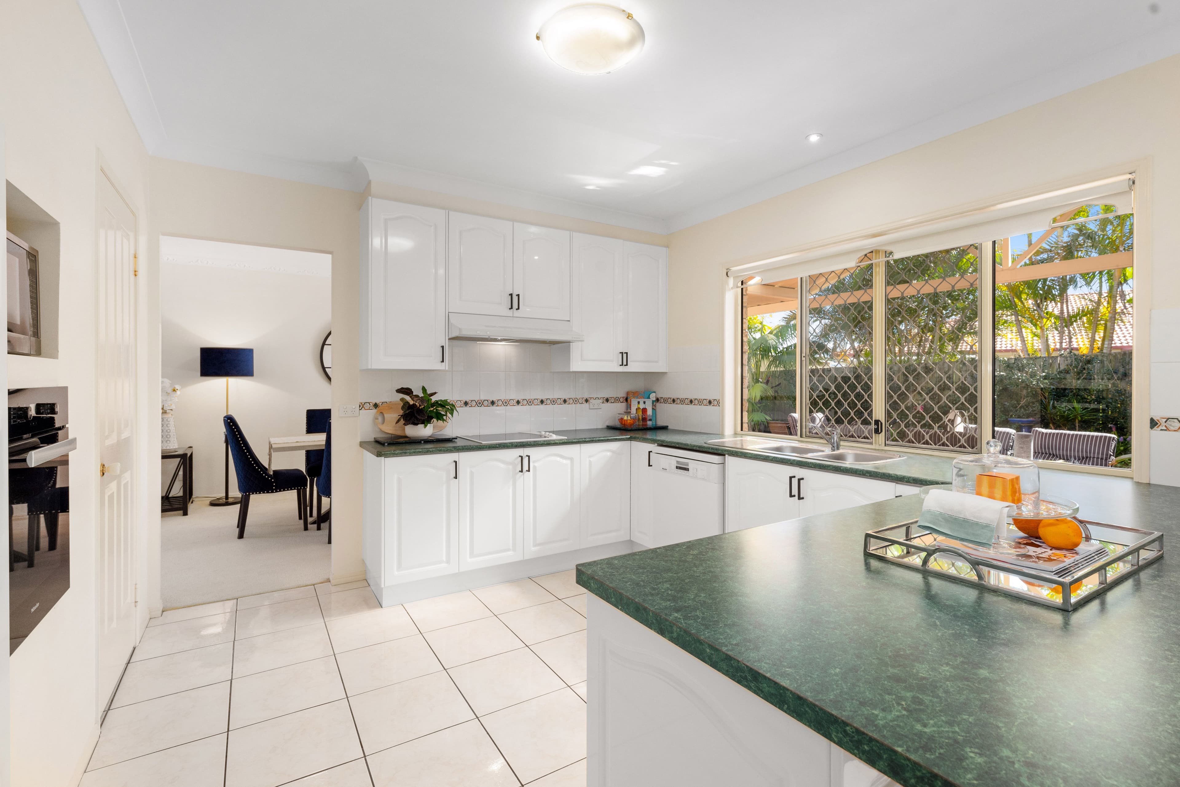 18 Hereford Crescent, Carindale QLD 4152, Carindale - Thumbnail 5