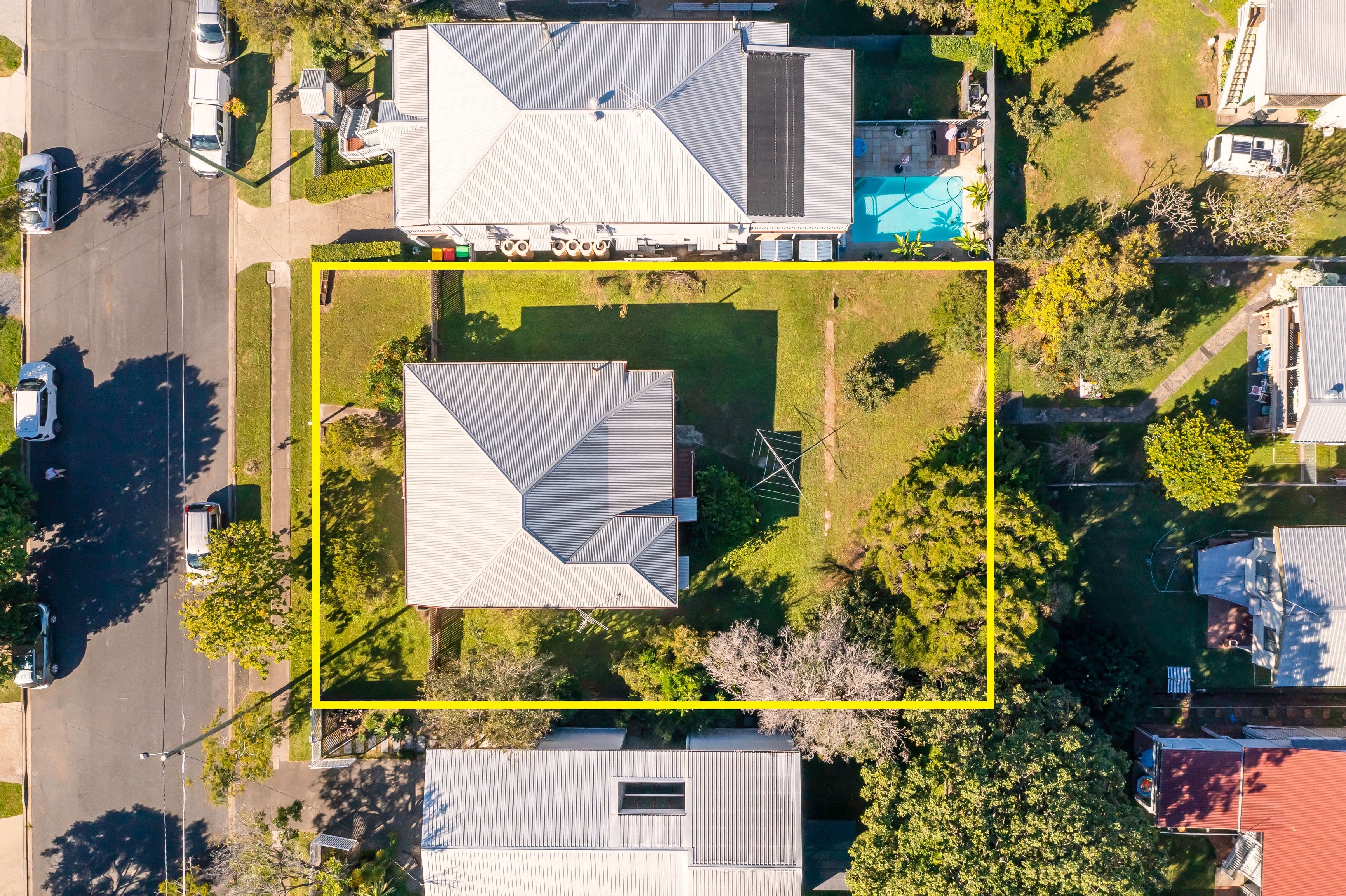 18 Ellesmere Street, Yeronga QLD 4104, Yeronga - Image 1