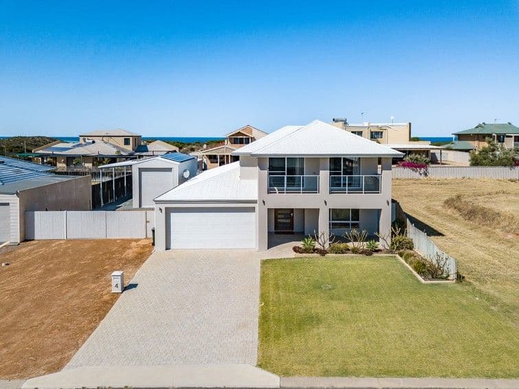 4 Seaview Court, Port Denison WA 6525, Port Denison - Image 1