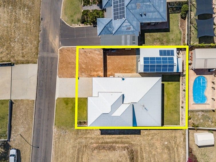 4 Seaview Court, Port Denison WA 6525, Port Denison - Thumbnail 2