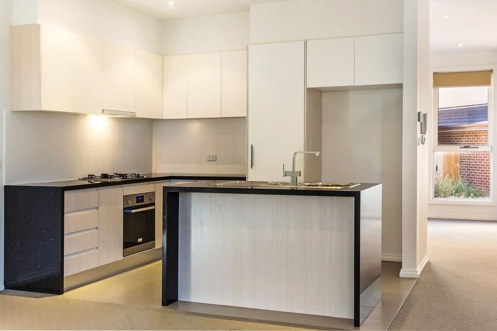 231 Dorking Road, BOX HILL NORTH VIC 3129, Box Hill North - Thumbnail 2