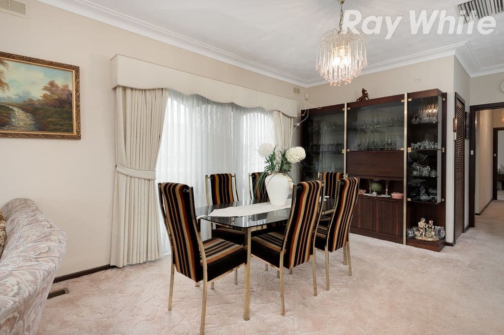 77 San Remo Drive, Avondale Heights VIC 3034, Avondale Heights - Thumbnail 5