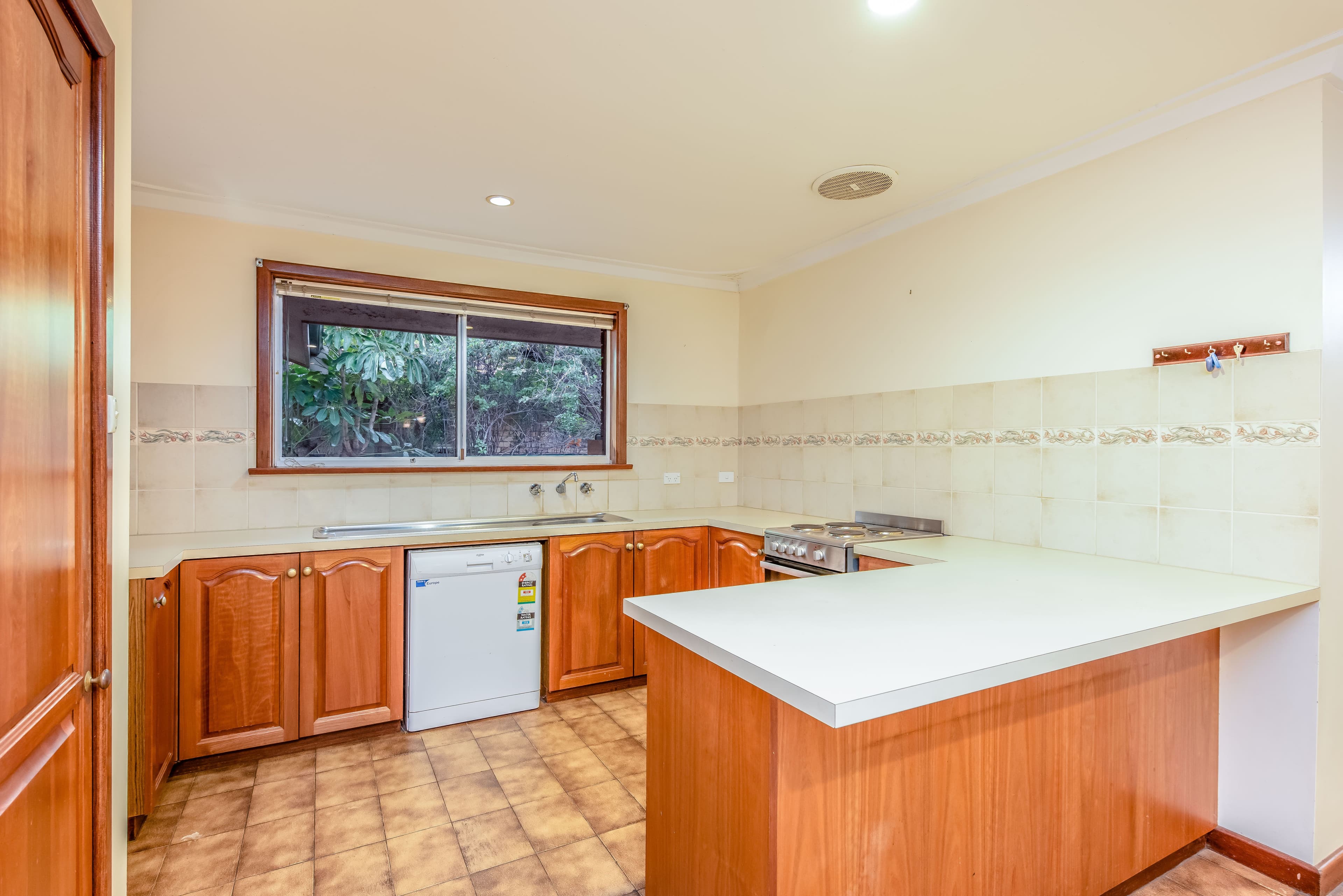 6 Green Street, Bluff Point WA 6530, Bluff Point - Thumbnail 6