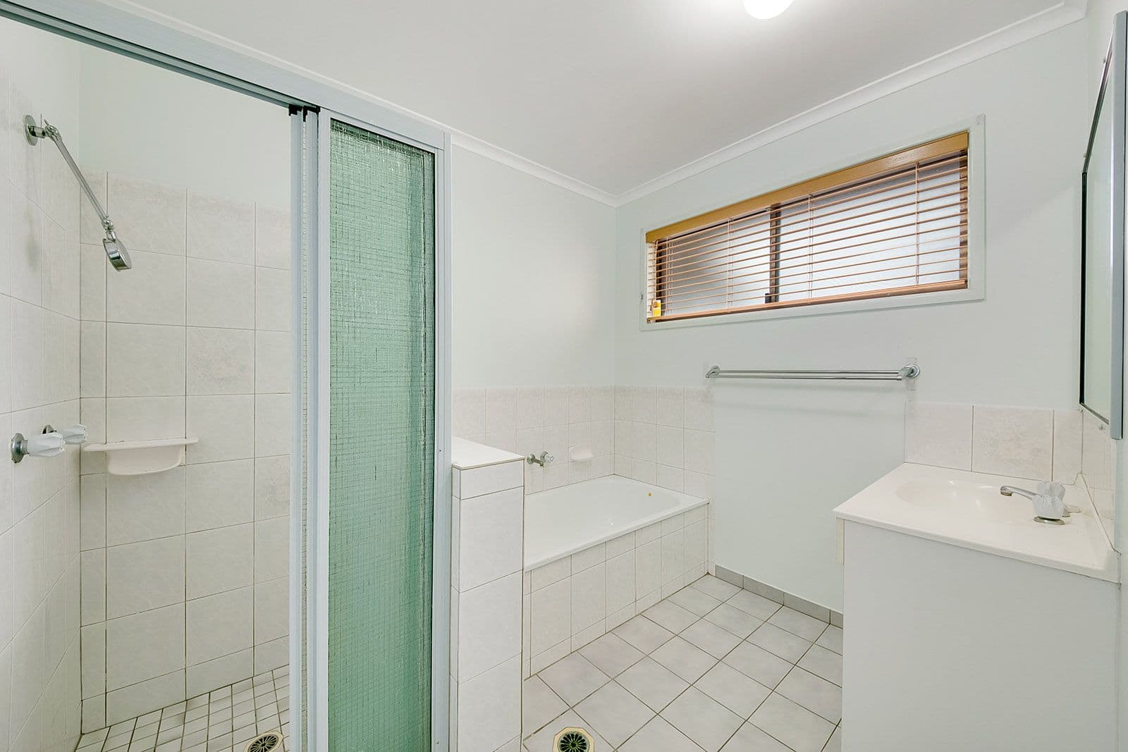 17 Ben Lexcen Court, Clinton QLD 4680, Clinton - Thumbnail 4
