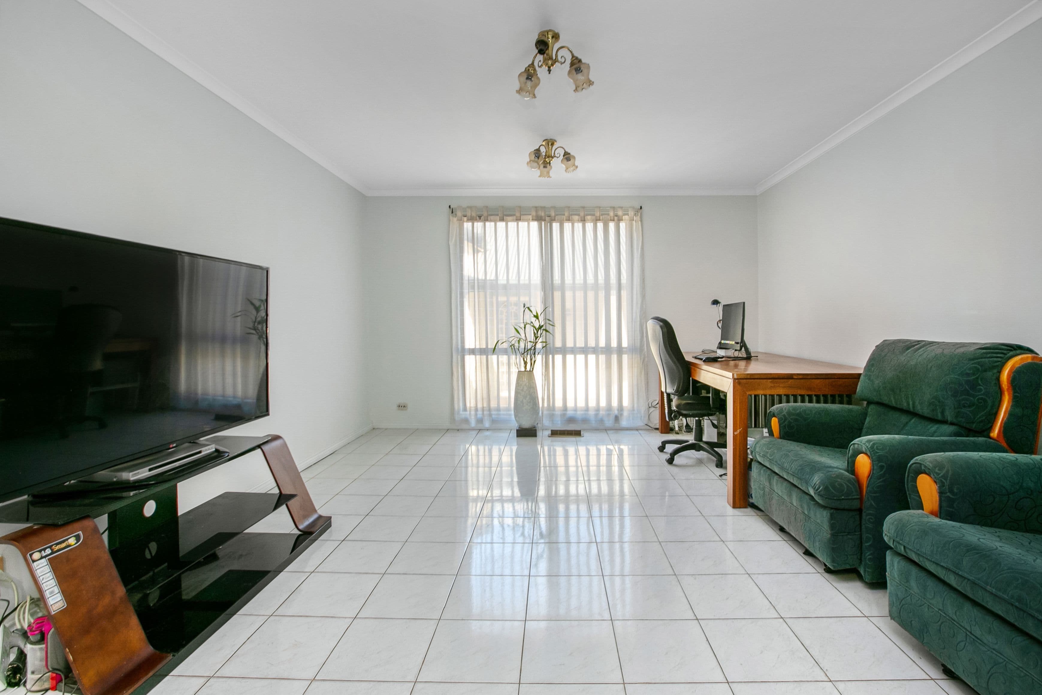 12 Jessie Street, Preston VIC 3072, Preston - Thumbnail 2