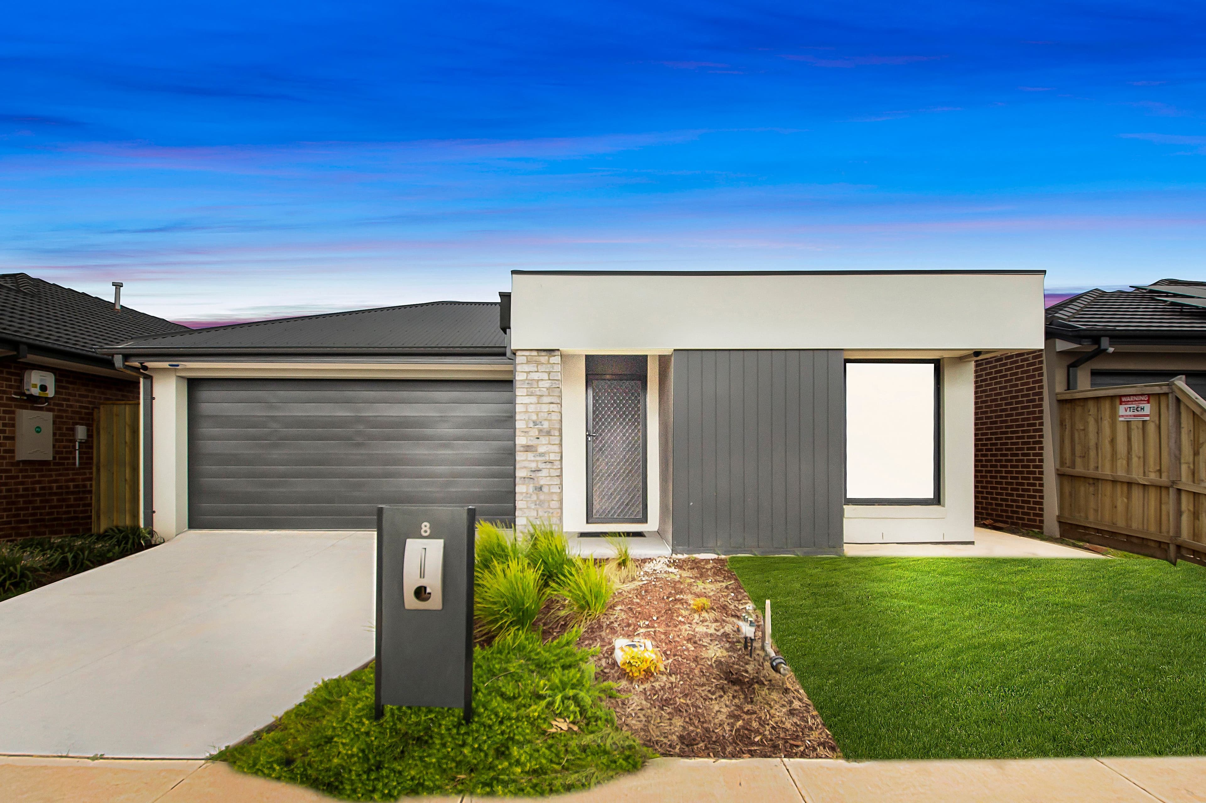 8 Louisville Drive, THORNHILL PARK VIC 3335, Thornhill Park - Image 1