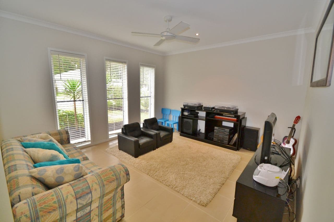 26 Pepper Tree Way, Beerwah QLD 4519, Beerwah - Thumbnail 8