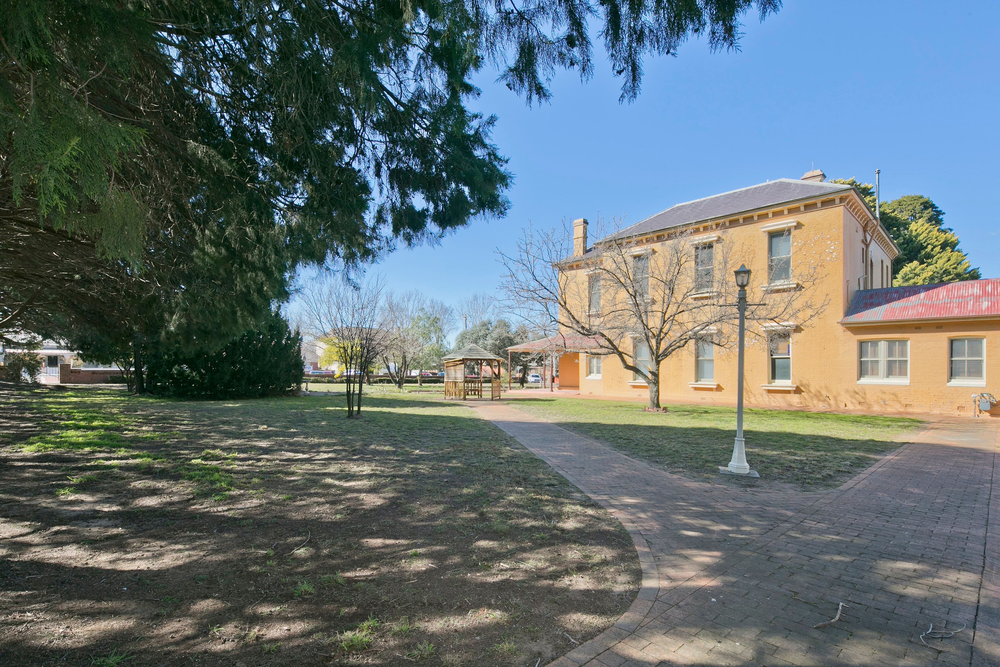 104 Bradley Street, Goulburn - Thumbnail 2