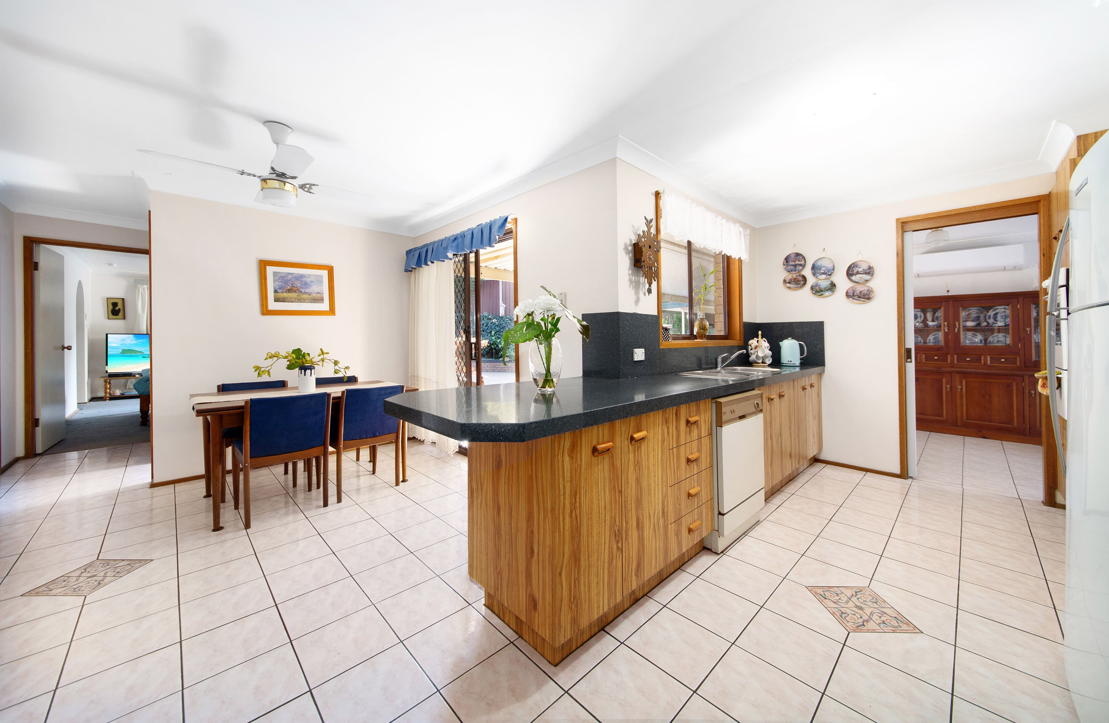 73 David Road, Barden Ridge - Thumbnail 2