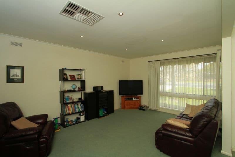 81 Reservoir Road, STRATHDALE VIC 3550, Strathdale - Thumbnail 4
