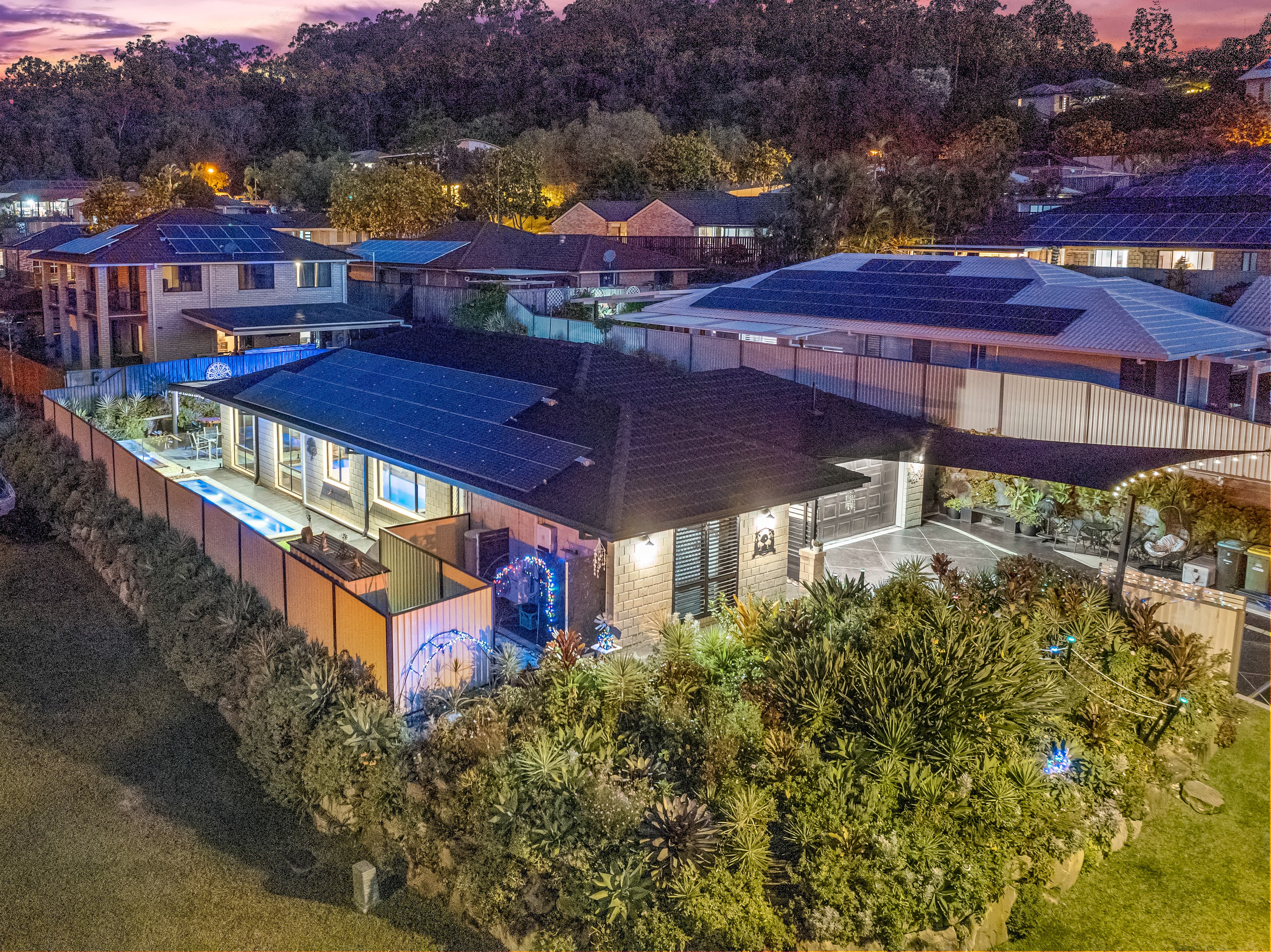 2 Tawanga Close, Pacific Pines QLD 4211, Pacific Pines - Thumbnail 2
